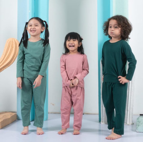 MINI COTTONS Setelan Piyama Set Baju Tidur Anak Kaos Polos Celana Motif Fashion - Image 4